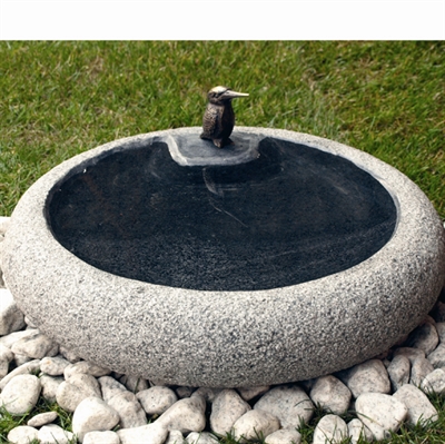Fuglebad rund med plateau, indvendig poleret, mørkegrå granit, 40 cm.